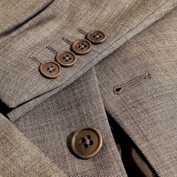 Armani Collezioni suit - Picture 12 of 13